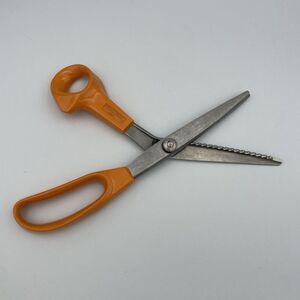 Fiskars Pinking Shears Scissors Orange Handle Zig Zag Cut Crafts Fabrics USA